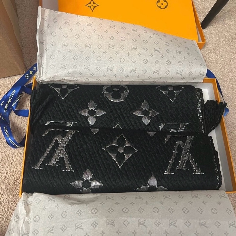 Louis Vuitton Black and Silver Scarf